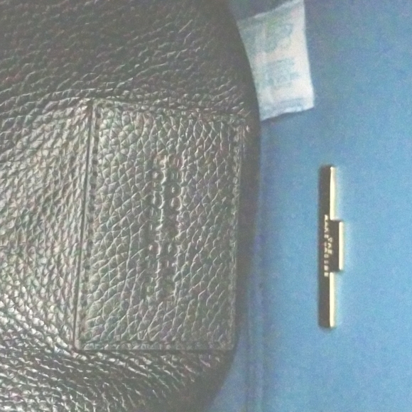 New Marc Jacobs The Director Leather Tote - Picture 13 of 13